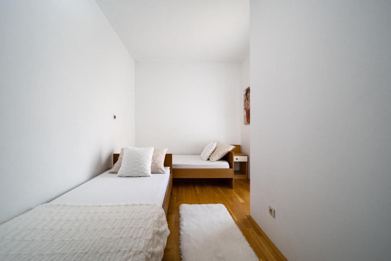Apartment Toma Podstrana Buitenkant foto